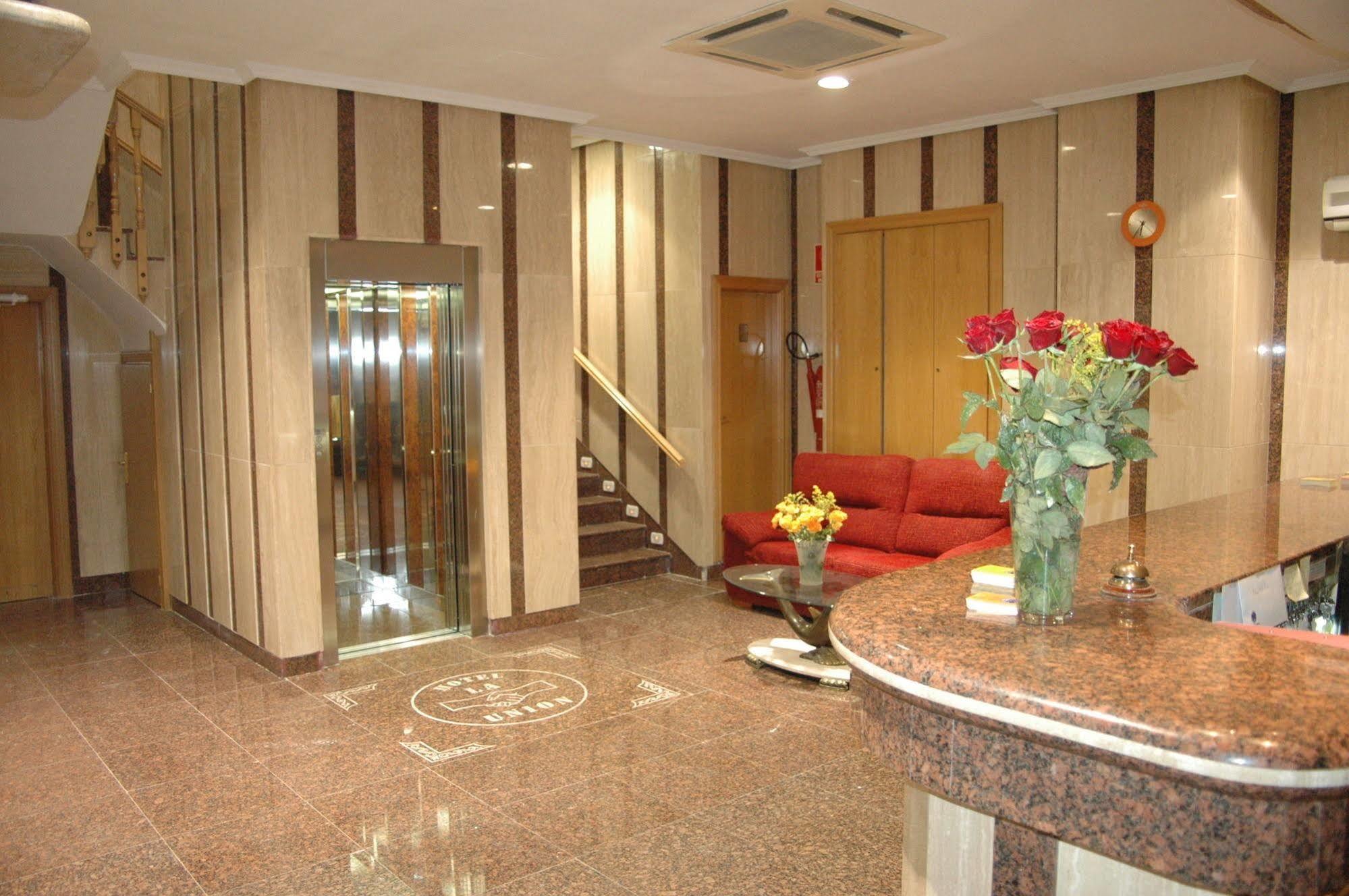 Hotel La Union Humanes de Madrid Exterior foto